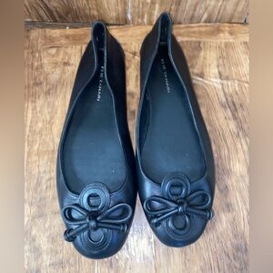 Elie Tahari flat shoe